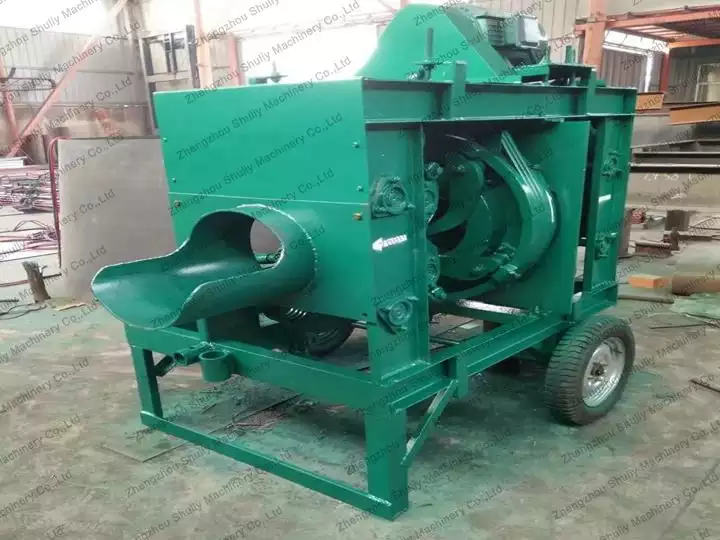 Quality wood flaking machine delivered to America