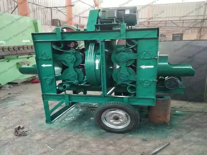 Iindustrial wood flaking machine
