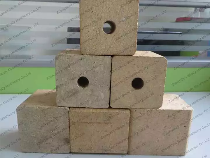 Wood blocks with/without a hole